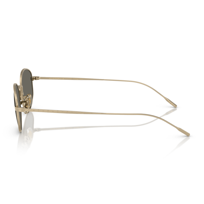 Lunettes de soleil Oliver Peoples Estra titane or pâle - vue de détail
