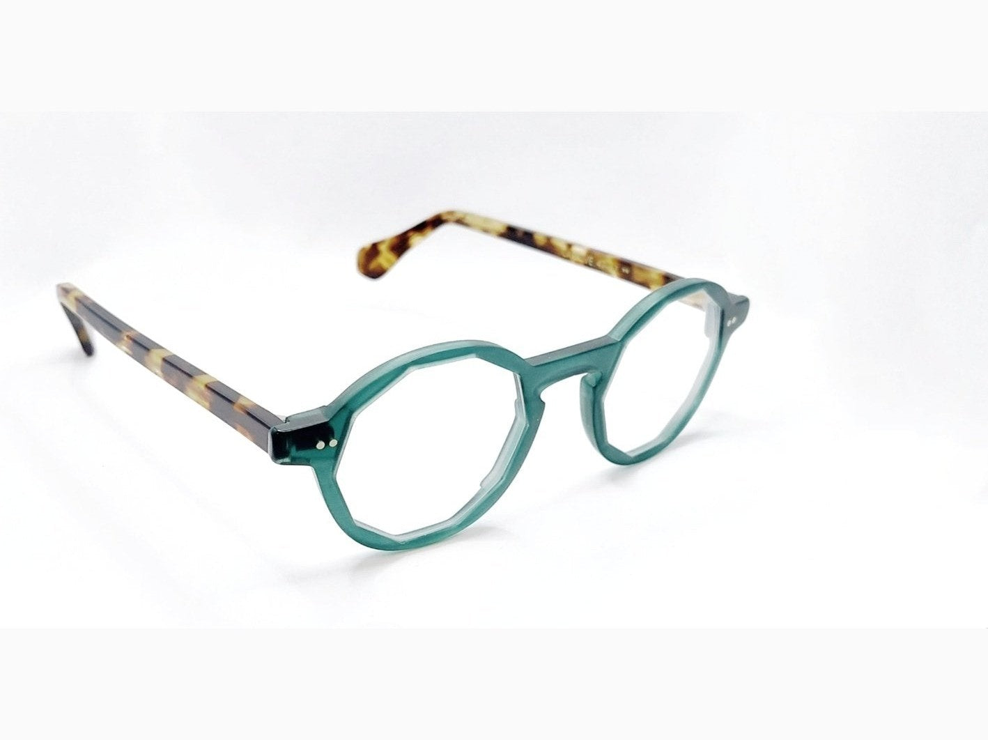 LA BRIQUE ET LA VIOLETTE Caps - Les Belles Lunettes