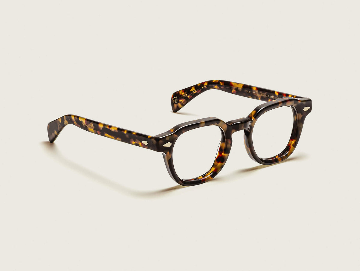 Moscot Dolt Tortoise (écaille) - vue trois quarts (visuel officiel)